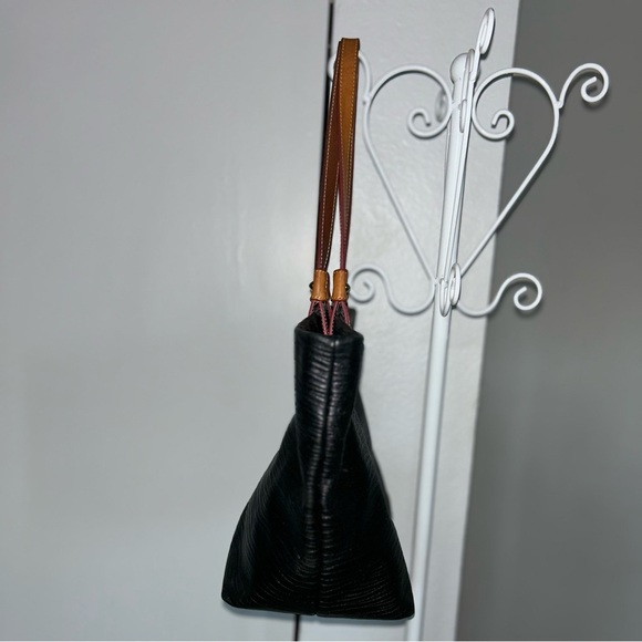 Dooney & Bourke Black Leather Grommet Shopper style - Picture 5 of 11